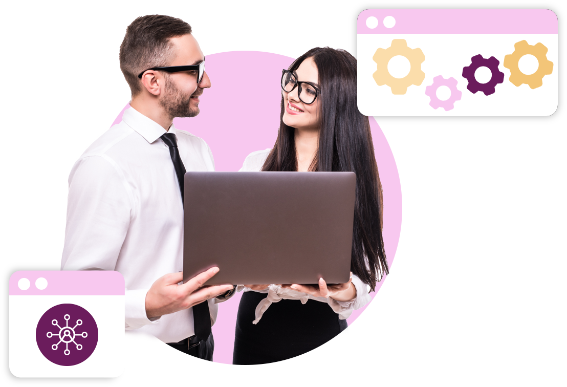 3 Pessoas se olhando enquanto planejam