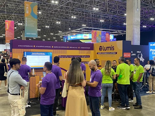 lumis-apresenta-inovacoes-do-lumisxp-no-web-summit-rio-2024.jpg